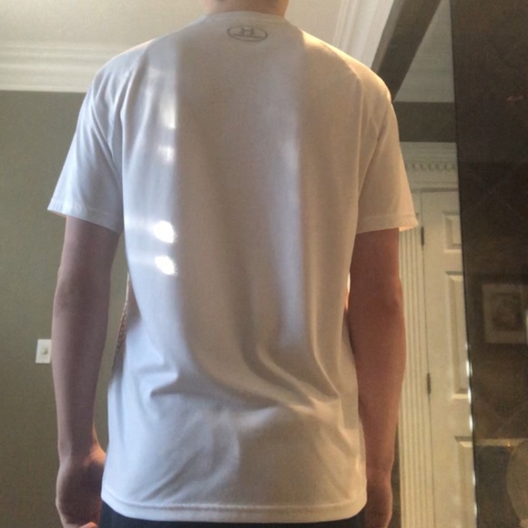 Under Armour Mens Athletic T Shirt Size Medium - White and Grey - - Picture 8 of 8